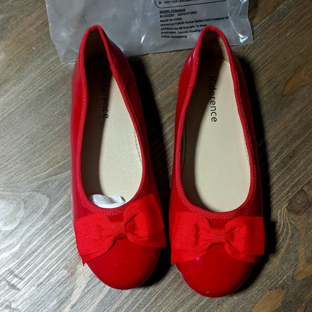 NEW KIDERENCE Girls RED Patten Leather ballet flats with red bow